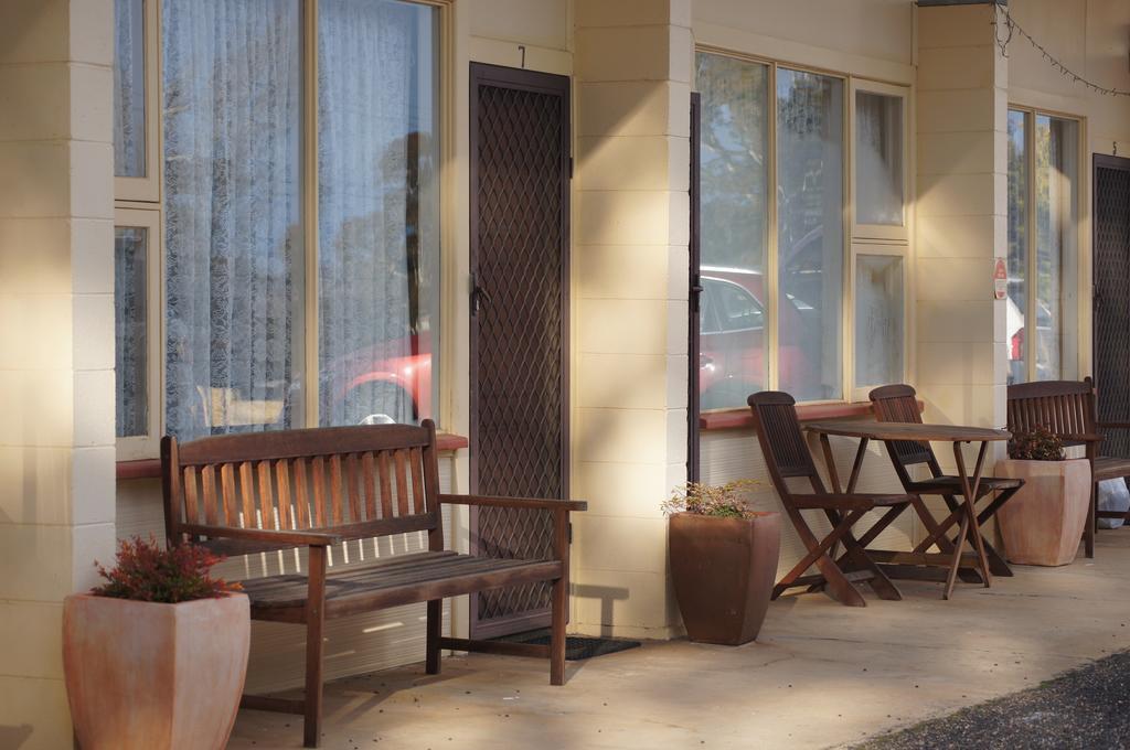 Alpine Country Motel Plus Free Coffee Cooma Bagian luar foto